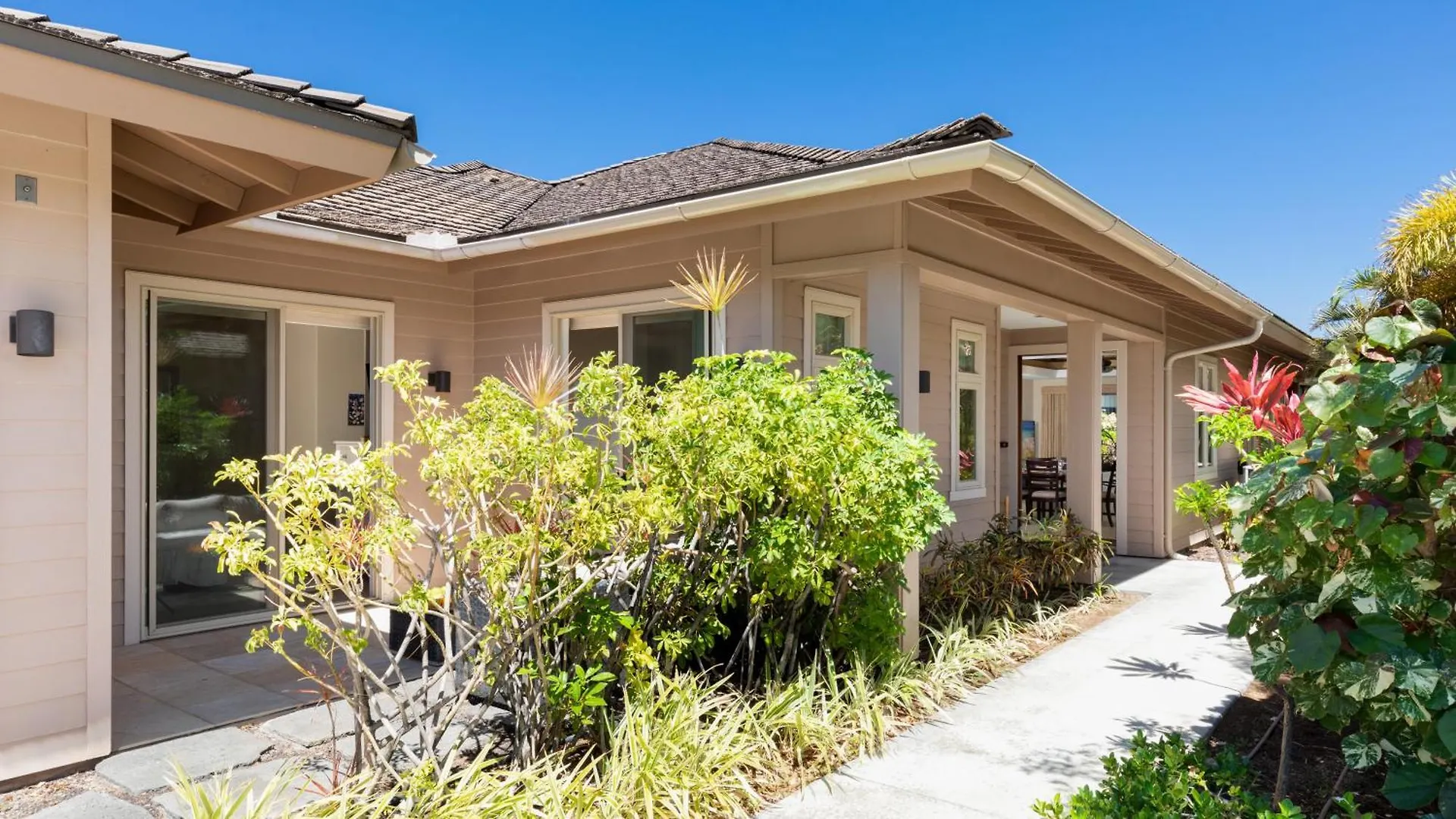 Holiday home House Of Manta Light And Airy Access To Private Beach Club Waikoloa United States